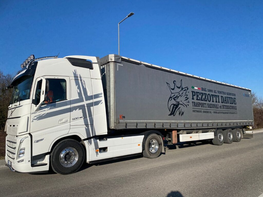Bilico da 13,60 mt